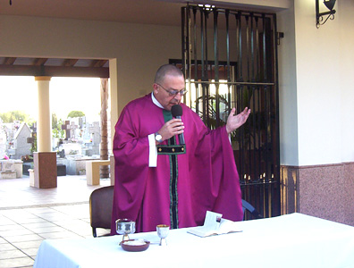 Inauguran obras en el cementerio de Tigre 22/3/05 Inauguran obras en el cementerio de Tigre 22/3/05