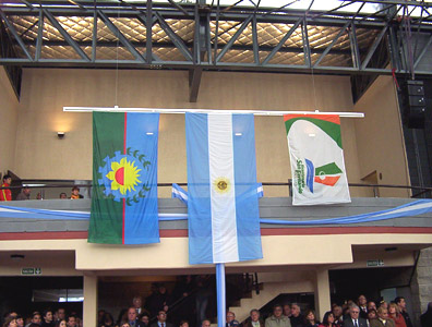 Izan por primera vez la bandera Nacional en el CEDEC Nº1 Izan por primera vez la bandera Nacional en el CEDEC Nº1
