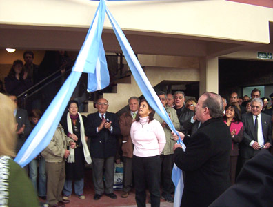 El Intendente Amieiro realiza el tradicional corte de Cintas El Intendente Amieiro realiza el tradicional corte de Cintas