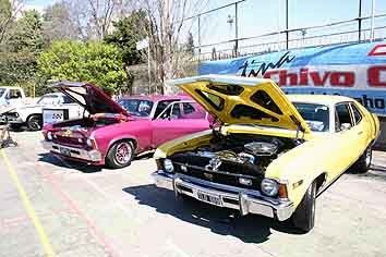 Exposición de “Súper Autos” en Tigre