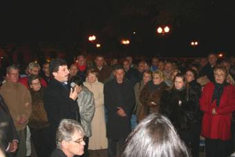 Recibieron la jornada del 25 de Mayo con el Himno Nacional Recibieron la jornada del 25 de Mayo con el Himno Nacional