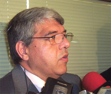Dr Antonio castro, Director del Centro de Salud de Troncos del Talar Dr Antonio castro, Director del Centro de Salud de Troncos del Talar