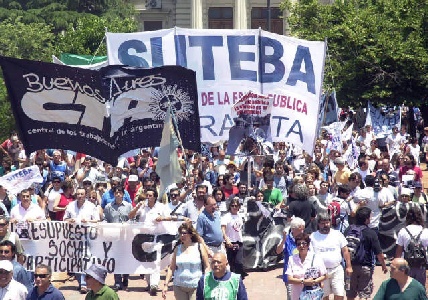 Argentina encabeza la lista de países latinoamericanos con más huelgas docentes