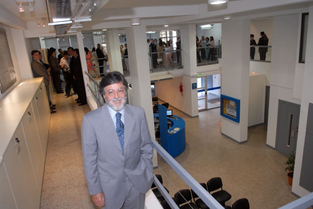 La AFIP inauguró una nueva Agencia en Vicente López La AFIP inauguró una nueva Agencia en Vicente López