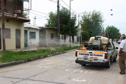 Fumigan contra el dengue en Beccar Fumigan contra el dengue en Beccar
