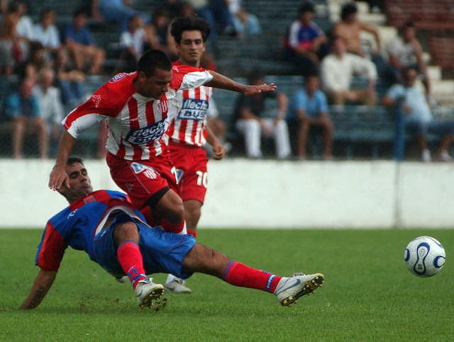 Tigre debió conformarse con un empate 1-1 ante Unión de Santa Fe Tigre debió conformarse con un empate 1-1 ante Unión de Santa Fe