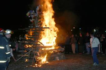 El intendente de San Isidro, doctor Gustavo Posse, participó de los tradicionales festejos de San Pedro y San Pablo. El intendente de San Isidro, doctor Gustavo Posse, participó de los tradicionales festejos de San Pedro y San Pablo.