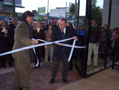 El Intendente de San Fernando, Osvaldo Amieiro, y el Rector de la Universidad Nacional de General Sarmiento, Silvio Feldman, inauguraron el Centro Universitario Municipal El Intendente de San Fernando, Osvaldo Amieiro, y el Rector de la Universidad Nacional de General Sarmiento, Silvio Feldman, inauguraron el Centro Universitario Municipal