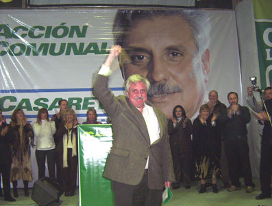 El Candidato a intendente de Tigre por Acción Comunal, Ernesto Casaretto, presentó anoche su candidatura ante más de 1500 vecinos de Don Torcuato El Candidato a intendente de Tigre por Acción Comunal, Ernesto Casaretto, presentó anoche su candidatura ante más de 1500 vecinos de Don Torcuato