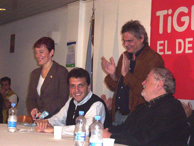 alejandra Fontao, Gines Gonzalez García, Sergio Massa y Claudio Mate en el Hospital de Pacheco. alejandra Fontao, Gines Gonzalez García, Sergio Massa y Claudio Mate en el Hospital de Pacheco.