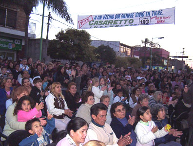 Mucha gente acompañó la inauguración de la plaza de Benavidez Mucha gente acompañó la inauguración de la plaza de Benavidez
