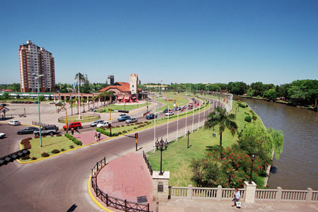 Se designó con el nombre de “Avenida Intendente Ricardo José Ubieto” al acceso a la ciudad de Tigre, entre las Avenidas Rocha y Cazón (Naciones Unidas) Se designó con el nombre de “Avenida Intendente Ricardo José Ubieto” al acceso a la ciudad de Tigre, entre las Avenidas Rocha y Cazón (Naciones Unidas)