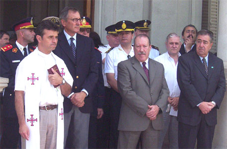 El Intendente Amieiro junto a Autoridades Policiales presencia la vendición de las nuevas unidades