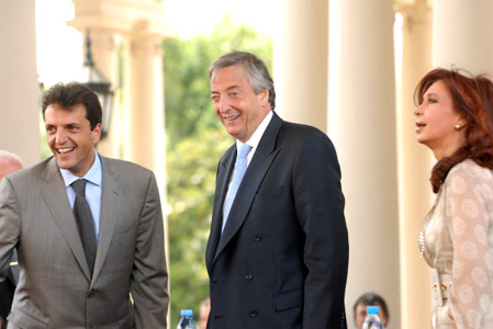 Nestor y Cristina Kirchner junto a Sergio Massa.