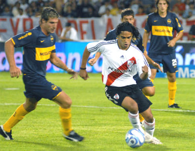 River le gana a Boca en Mendoza y se adjudica la Copa Revancha. River le gana a Boca en Mendoza y se adjudica la Copa Revancha.