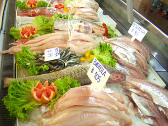 Fijan los precios del filet de merluza y el calamar para Semana Santa 