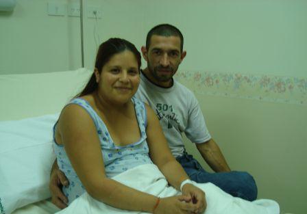 los padres de Román Díaz, el primer bebé asistido en la Maternidad Dr. Valentìn Nores