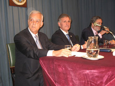 El escribano Diego Tarigo, presidente de la delegación San Isidro junto al titular del Colegio Provincial, Jorge Mateo El escribano Diego Tarigo, presidente de la delegación San Isidro junto al titular del Colegio Provincial, Jorge Mateo