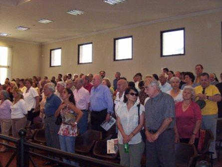 Mucha gente acompañó el homenaje a Ubieto Mucha gente acompañó el homenaje a Ubieto