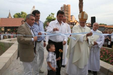 Más de 50 mil vecinos en el Día de la Virgen en Tigre