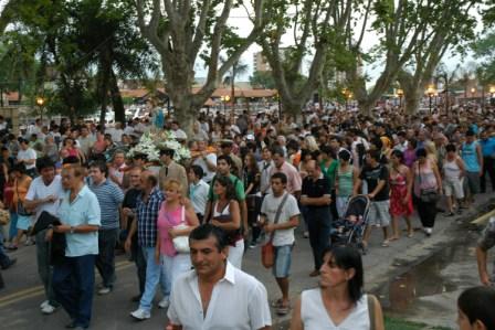 Más de 50 mil vecinos en el Día de la Virgen en Tigre