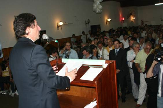 el intendente de San Isidro, Gustavo Posse, en el marco de una convocatoria realizada por Acción Ciudadana de San Fernando