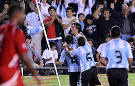 Argentina no brillo, pero venció sin problemas a Panamá 