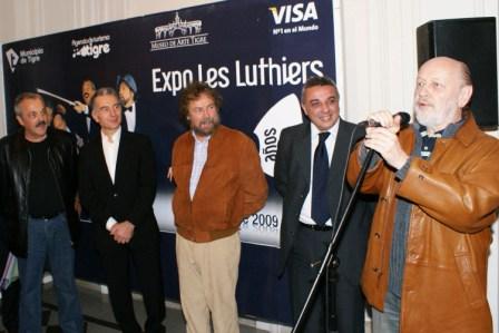 Abrió “Expo Les Luthiers 40 Años” en el MAT Abrió “Expo Les Luthiers 40 Años” en el MAT