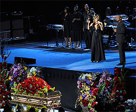 Multitudinario funeral de Michael Jackson en Los Angeles 