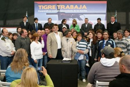 Más vecinos de Tigre se incorporan al trabajo formal para la mejora de los barrios Más vecinos de Tigre se incorporan al trabajo formal para la mejora de los barrios