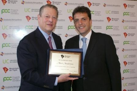 Al Gore brindó una charla sobre cambio climático en Tigre