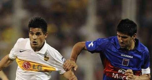 Boca Juniors doblegó a Tigre 2-1 Boca Juniors doblegó a Tigre 2-1