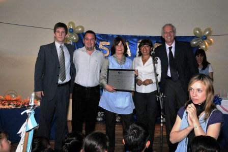 El emotivo festejo que se realizó en las instalaciones del Polideportivo Almirante Brown contó con canciones, videos conmemorativos y exposiciones de los alumnos. El emotivo festejo que se realizó en las instalaciones del Polideportivo Almirante Brown contó con canciones, videos conmemorativos y exposiciones de los alumnos.