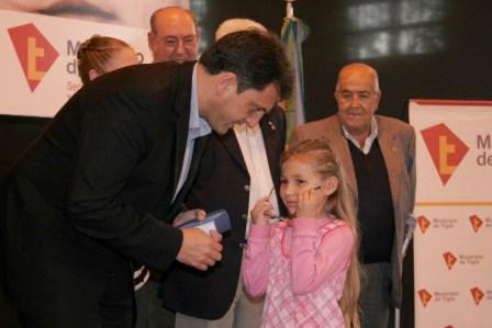 Más anteojos para alumnos de escuelas de Tigre