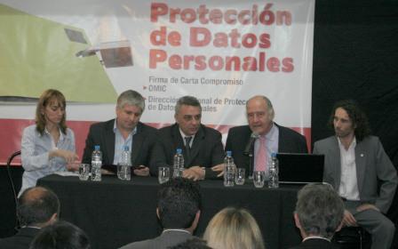 Carta Compromiso entre la OMIC de Tigre y la Dirección Nacional de Protección de Datos Personale Carta Compromiso entre la OMIC de Tigre y la Dirección Nacional de Protección de Datos Personale