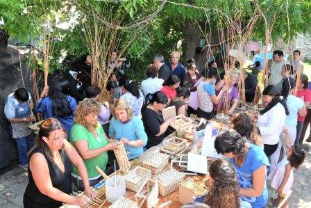 La artesanía como búsqueda de inserción laboral y social La artesanía como búsqueda de inserción laboral y social