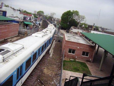 Reducen servicios nocturnos en la línea Mitre Reducen servicios nocturnos en la línea Mitre