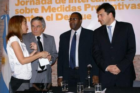 Expertos Internacionales del Dengue en Tigre Expertos Internacionales del Dengue en Tigre