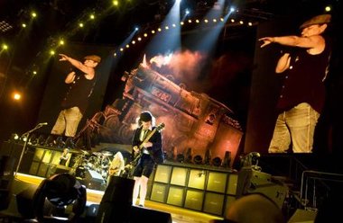 AC/DC logró una comunión rockera única con el público argentino en el primero de sus tres shows en el país AC/DC logró una comunión rockera única con el público argentino en el primero de sus tres shows en el país