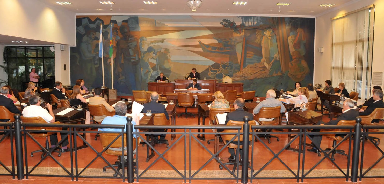 El Concejo Deliberante de Tigre aprobó un histórico presupuesto de casi 900 millones para el año 2010 El Concejo Deliberante de Tigre aprobó un histórico presupuesto de casi 900 millones para el año 2010