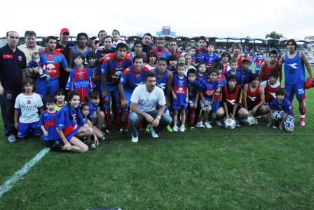 Inusual y emotiva despedida de Cagna como entrenador de Tigre 