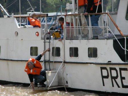 Conservación de medioambiente y río en la reserva de biósfera 