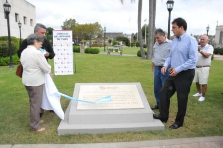 Tigre homenajeó al ex Intendente Néstor Pozzi