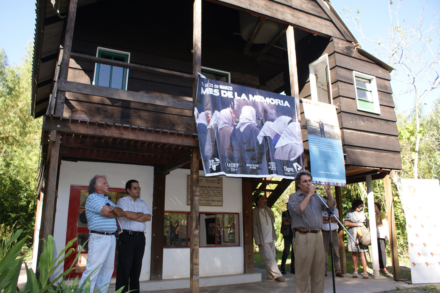 Tigre homenajeó a Haroldo Conti