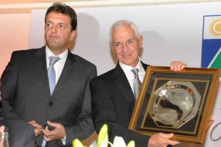 El Intendente de Tigre, Sergio Massa, y Eduardo Constantini, precursor del emprendimiento El Intendente de Tigre, Sergio Massa, y Eduardo Constantini, precursor del emprendimiento