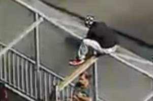 Amenaza con suicidarse desde un puente de la Panemericana
Amenaza con suicidarse desde un puente de la Panemericana