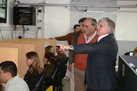 Autoridades de General Viamonte visitaron el Centro de Operaciones Tigre Autoridades de General Viamonte visitaron el Centro de Operaciones Tigre