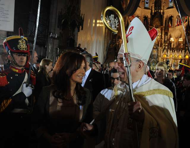 El arzobispo de Luján encabezó el Tedeum del bicentenario El arzobispo de Luján encabezó el Tedeum del bicentenario
