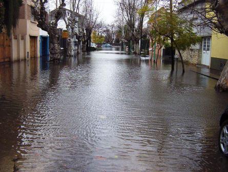 Calle Alvarellos y Cazón Calle Alvarellos y Cazón