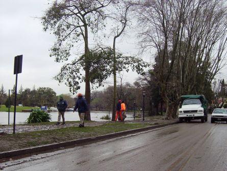 Comenzaron las tareas de limpieza enla zona costera de Tigre Comenzaron las tareas de limpieza enla zona costera de Tigre